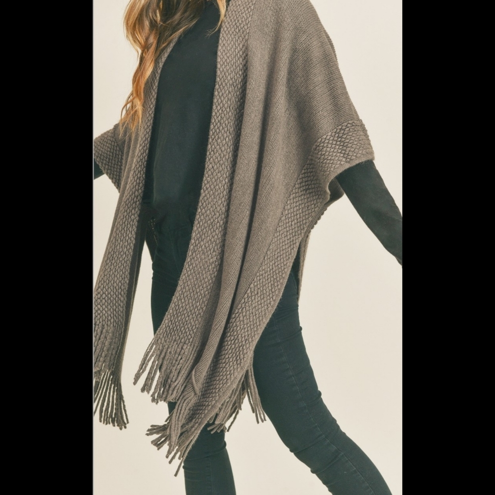 Classic soft gray tassel fringe trim Ruana Cardigan/poncho kimono sweater - Picture 4 of 5
